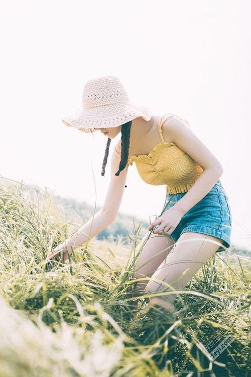 娱乐吃瓜君女生晒自拍,这颜值也太能打了吧！”